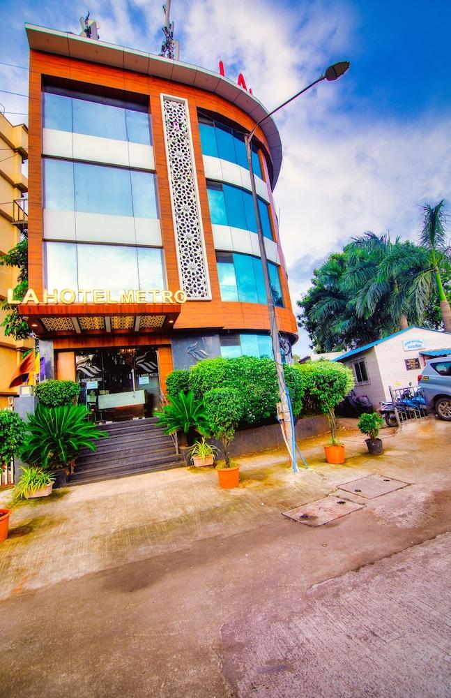 La Hotel Metro Near Bkc Mumbai Dış mekan fotoğraf