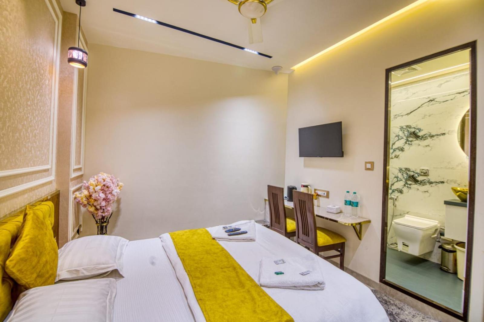 La Hotel Metro Near Bkc Mumbai Dış mekan fotoğraf